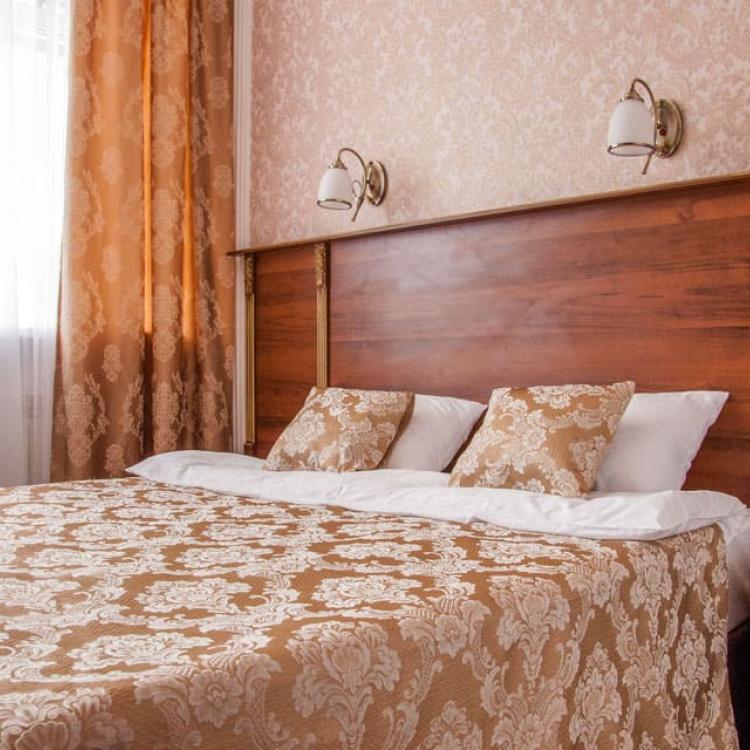 Спальня 2 местного 2 комнатного Люкса Улучшенный VIP, 5 этаж санатория Радуга в Кисловодске